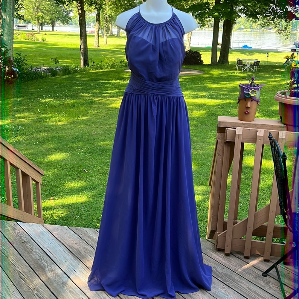 B2 by Jasmine flowy evening gown 22